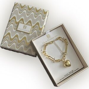 ✨New in Box✨House of Harlow: Bracelet with Heart Charm